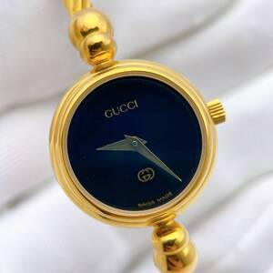 【稼働】美品 グッチ GUCCI バングルウォッチ レディース 腕時計 クオーツ QZ ゴールド ラウンド 黒文字盤 2700L ヴィンテージ 動作