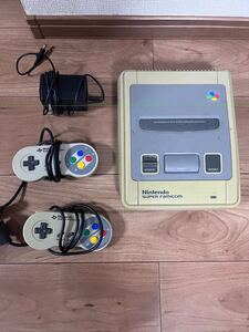 任天堂 Nintendo スーパーファミコン本体　コントローラー　ACアダプターセット ゲーム機