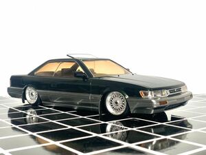 アオシマ 1/24 日産 F31 レパード アルティマ 完成品 旧車 街道レーサー グラチャン シャコタン プラモデル 模型 124scale ニッサン