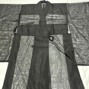 美品 日蓮宗【黒衣】 化繊 夏用 法衣 法要 葬儀 仏具 僧侶 装束 着物 袈裟 吉田法衣店