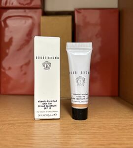 《送料無料》ボビイ ブラウン ビタミン エンリッチド スキン ティント 7ml SPF15 ※未使用※ #vitamin enriched skin tint