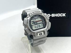 美品 CASIO カシオ ジーショック G-SHOCK Dogtownコラボ デジタル腕時計 DW-9000M-8T 箱付き