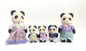 シルバニアファミリー　パンダファミリー　5体　子供が遊んだ中古品　洋服バラバラ　キズ、ヨゴレ、ハゲがあります　