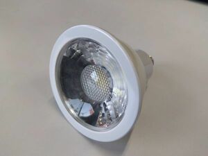 E11口金 ダイクロハロゲン電球代用LED電球 昼光色 新品未使用品 ダクトレール用スポットライト PSE認証 5W(50W形相当) 100V照明