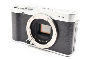 【特価SALE開催中！】★良品★ フジフイルム FUJIFILM X-A1 ボディ シルバー 《バッテリー付き！》★完動品★ #A50105018