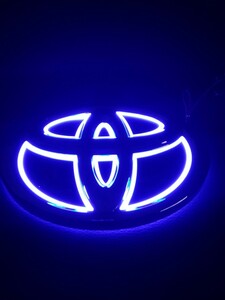 送料230円トヨタ 5D LEDエンブレム ブルー交換式 130ｍｍ×89ｍｍ ヴェルファイア アルファードハイエース　