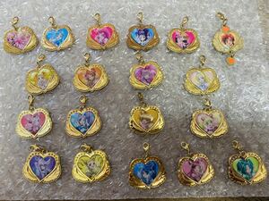 即決あり★希少★プリキュア オールスターズ　フレッシュプリキュア　ハートキャッチプリキュア　キーホルダー　ファスナーキーホルダー