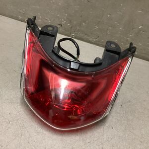 p16-5 ホンダ PCX125 JF28 テールランプ　動作確認済み 純正部品