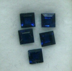 送料180円～美石★ 　天然 サファイア 角　5固　1.63ｃｔ