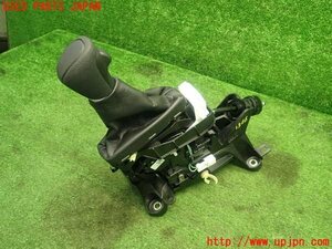 5UPJ-13667555]フィット(Fit)(GR2)ATシフトレバー 中古