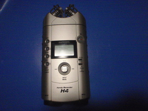 Z004-02 ZOOM Handy Recorder ハンディレコーダー H4