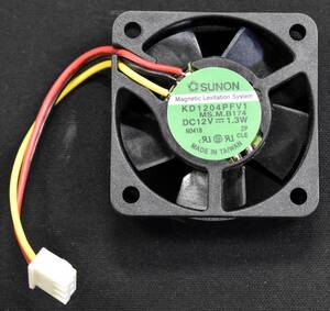 未使用品 SUNON KD1204PFV1 MS.M.B174 DC12V 1.3W 3pin 40x40x10mm 5500RPM GIGA-BYTE P/N:22SF3-100401-10 4センチファン (SF0 x6s