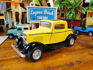 1932年　フォード　3ウィンドウ　クーペ　ダイキャストミニカー　1/34スケール　（イエロー）　■　アメリカン雑貨　アメリカ雑貨