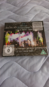 THE NEAL MORSE BAND 「THE GREAT ADVENTOUR : LIVE IN BRNO」 2CD/2Blu-ray Mike Portnoy、SPOCK