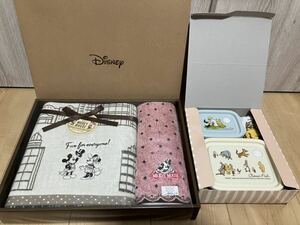 ディズニー　Disney タオルセット　 くまのプーさん フードコンテナーセット