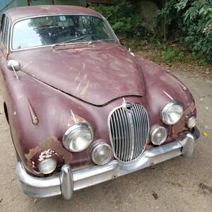 JAGUAR MK2 　年式不明　　左ハンドル　レストアベース　 部品取り　 書類無し　鍵無し　丸車引き取り　　引き取り場所(茨城県常総市)