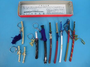 刀　刀剣　武器　キーホルダー　フィギュア　置物　コレクション　侍　サムライ　日本　★まとめて　現状品　（中　NKT2