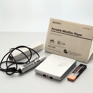 ★SONY MD WALKMAN ソニーMDウォークマンMZ-E909★ ポータブルMDプレーヤ―シルバー取説(英文)付自宅保管動作未確認送料込み