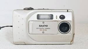 M-8422【同梱不可】980円～ 現状品　SANYO/サンヨー　コンパクト　デジタルカメラ　DSC-SX150　デジカメ　シルバー　通電不可　