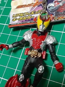 仮面ライダーキバ　リアルフィギュアキーホルダー　バンプレスト