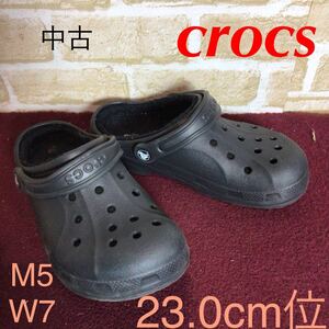 【売り切り!送料無料!】A-347 crocs!ボア付サンダル!黒!ブラック!W7 23.0cm!クロックス!ボアあり！暖かい!ちょい履き!中古!