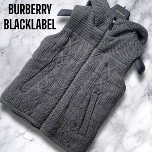 極美品◎バーバリーブラックレーベル ダウンベスト ケーブル編み ニット ホース刺繍 フード 立体 3Dデザイン BURBERRY BLACKLABEL メンズ 2