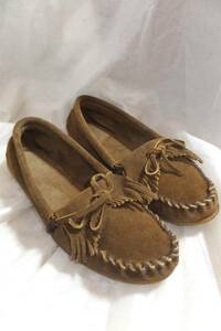 ☆☆送料無料☆☆MINNETONKA☆フリンジモカシンシューズ☆スウェード☆25cm☆z20