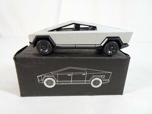 東▲Nwd095/xcartoys 拓意　1/64 テスラ　サイバートラック　Silver TESLA Cybertruck 中国限定ミニカー/1円～