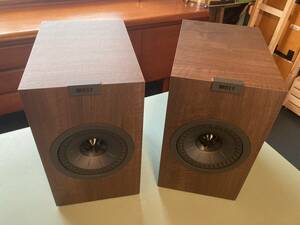 KEF Q150