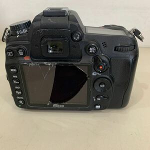 QW3875 Nikon D7000 デジタル一眼レフカメラ ボディのみ 割れ有る　ジャンク 中古　0510