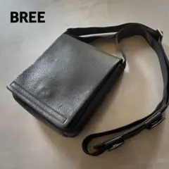 美品‼️黒レザーのシンプルデザイン‼️ BREE  ブリー　ショルダーバッグ