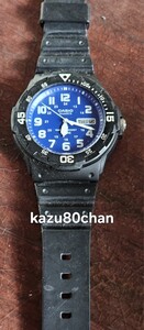 (数回使用、電池切れ、多数の汚れ有り) CASIO ゴムバンド腕時計 メンズ 海外モデル アナログ MRW-200H-2B2V 10気圧防水