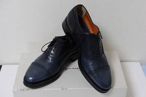 Santoni パンチドキャップトゥ 5.5 ネイビー 室内試着のみ 5 1/2 グッドイヤーボローニャ製法