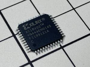 送料110円～XC18V02-VQ44 ザイリンクス FPGA用コンフィグレーションROM 電子部品