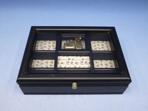 MUSICAL BOX　ジュエリーボックス　オルゴール付　アクセサリーケース　中古　小物入れ