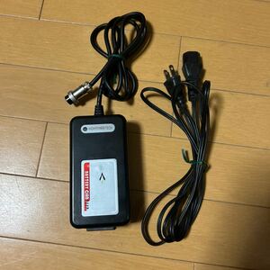 ジャンク バッテリーチャージャー HP-1202N2 100-240V ニッケル水素電池用 電動折畳自転車EB20専用 充電器 ACアダプター