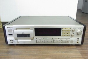 U056-J26-708 SONY ソニー DTC-57ES DATデッキ 通電確認済み 現状品③＠