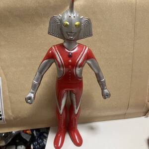 ウルトラの母　ウルトラハハ　ソフビ