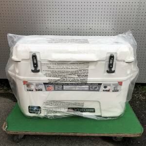 【未使用 Igloo YUKON COLD LOCKER ユーコン 70 イグルー クーラーボックス USA製 キャンプ アウトドア クーラー 保冷力 70QT 63L】