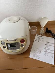 ZOJIRUSHI 象印 マイコン炊飯ジャー 5合炊き 炊飯器 ホワイト NS-WE10型1.0Lサイズ