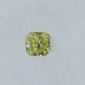 インテンスイエローダイヤ　0.28ct　VVS2　GIA鑑定