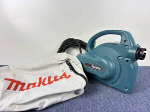 【中古品】makita マキタ 小型集じん機 450 集塵機 掃除機 清掃 100V 袋付き 電動工具 内装 集じん機 大工道具 670