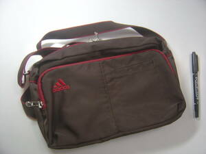 中古品　adidas アディダス　レディースショルダーバッグ（ダークBR）