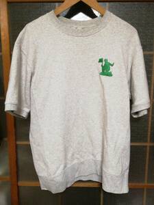 【中古美品】ユニクロ　Tシャツ　メンズ　男性　Lサイズ　トレーナー素材　ライトグレー　灰色　刺繍　半袖