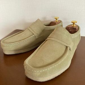 美品 Clarks クラークス Wallabee Loafer ワラビーローファー UK8 スエード クレープソール スリッポン ベージュ 革靴 レザーシューズ