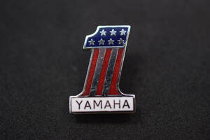 ◎ YAMAHA ピンバッジ US No1 W17mm Rcitys moto ドラッグスター1100 VMAX1200 XVS1300 XV1700 XT1200 FJR1300 R1-Z ヤマハ Limited3