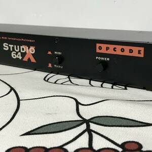 MIDI インターフェイス ■ OPCODE STUDIO 64X 中古動作品 ■ 部品交換メンテナンス済 Mac&PC Cross-platform MIDI Interface