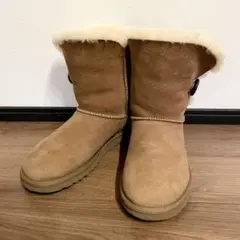 アグ　UGG ムートンブーツ　ベイリーボタン　クラシックミニ　23㎝