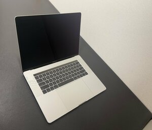 Retina MacBook Pro シルバー A1990 ロジックボード欠品 /現状品/ジャンク出品 (C02YG1H0JG5M)