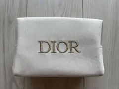 Dior ポーチ　ファンデーション　美容液付き　新品未使用